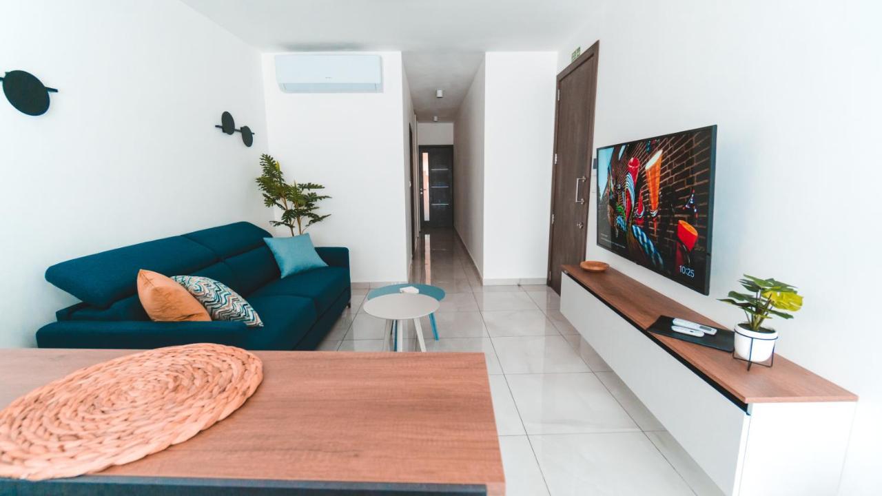 Ideal Location, Stylish 1Br Apartment With Free Parking สลีมา ภายนอก รูปภาพ